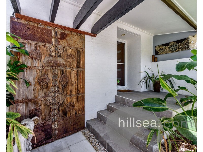 172 Morala Avenue, Runaway Bay QLD 4216