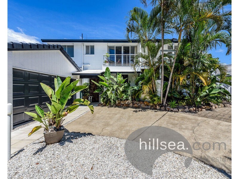 172 Morala Avenue, Runaway Bay QLD 4216