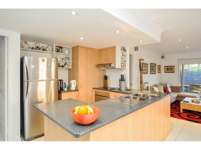 6/394 Pine Ridge Road, Coombabah QLD 4216