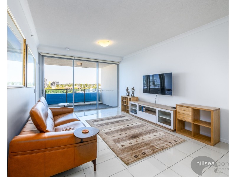 414/19 Imperial Parade, Labrador QLD 4215