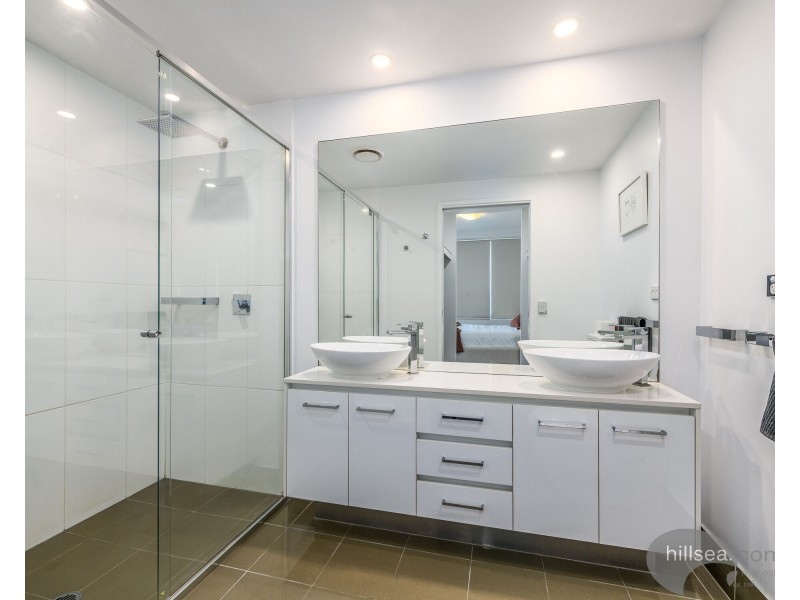 414/19 Imperial Parade, Labrador QLD 4215