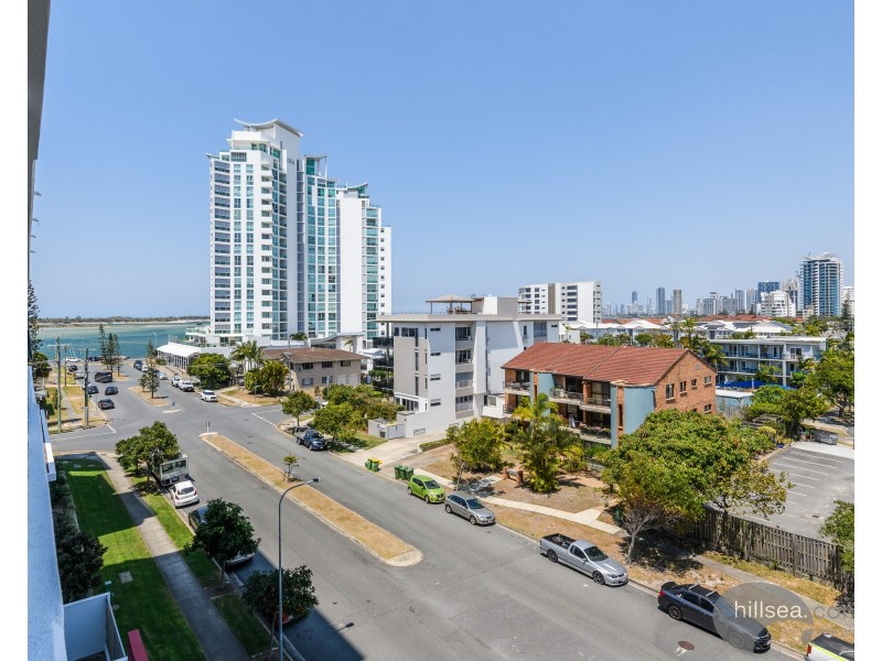 414/19 Imperial Parade, Labrador QLD 4215