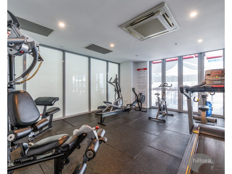 414/19 Imperial Parade, Labrador QLD 4215