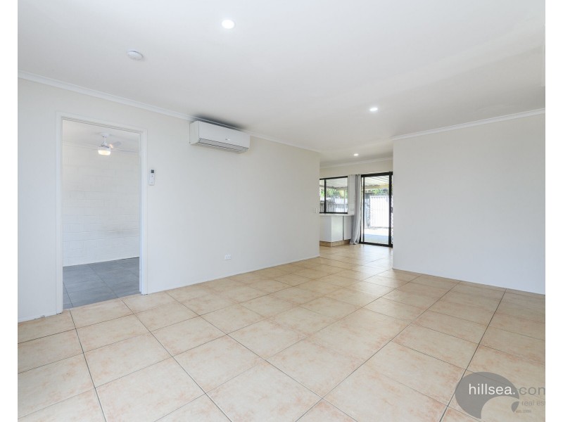 2/43 Galloway Drive, Ashmore QLD 4214