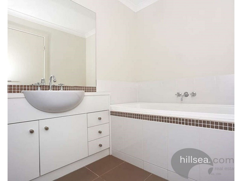 4/1 Leichhardt Street, Coomera QLD 4209