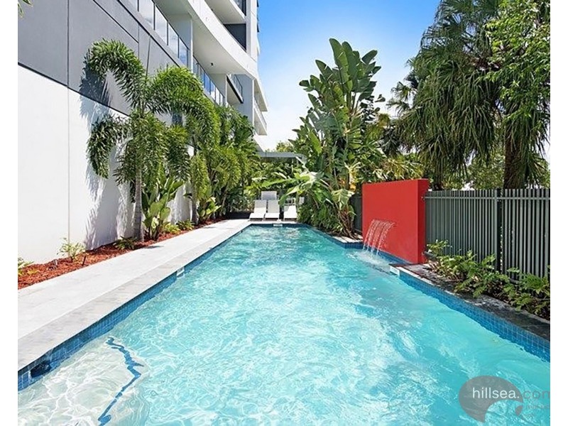 404/15 Compass Drive, Biggera Waters QLD 4216