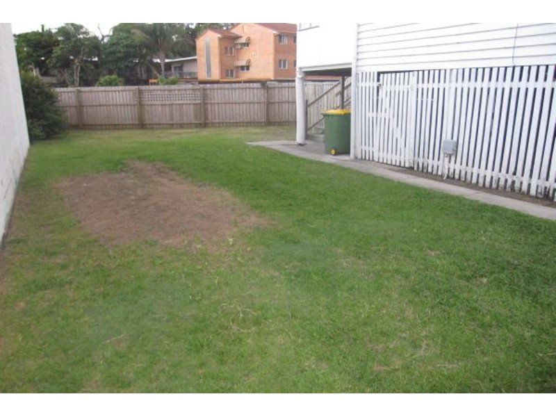 20 Brisbane Road, Labrador QLD 4215