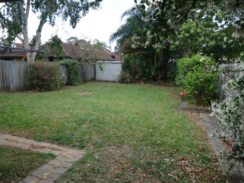 2/137 Central Street, Labrador QLD 4215