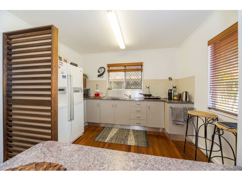 15 Mungera Street, Biggera Waters QLD 4216