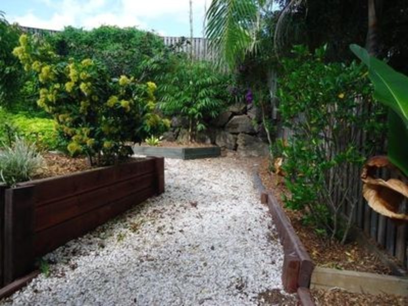 5 Inman Court, Pacific Pines QLD 4211