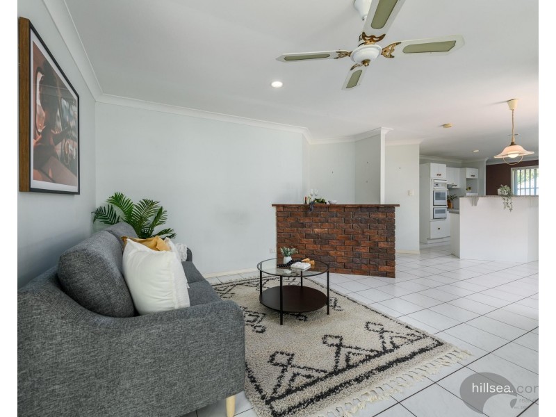 15 Ben Hogan Crescent, Parkwood QLD 4214