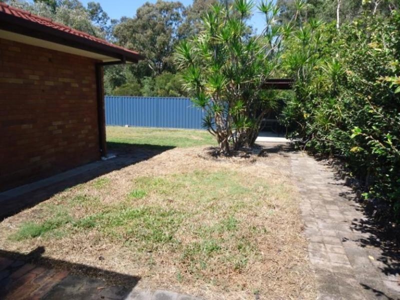 2/27 Telopea Street, Labrador QLD 4215