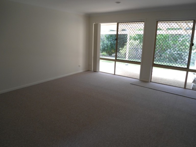 143 Henry Cotton Drive, Parkwood QLD 4214