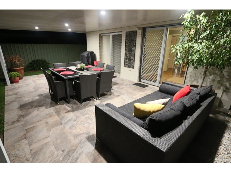 52 Turana Street, Coombabah QLD 4216