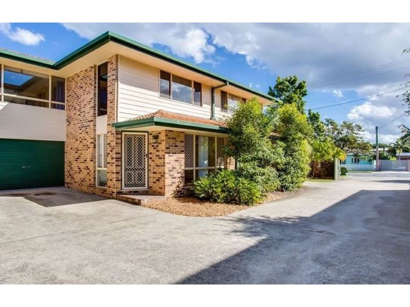 2/5 Ahern Street, Labrador QLD 4215