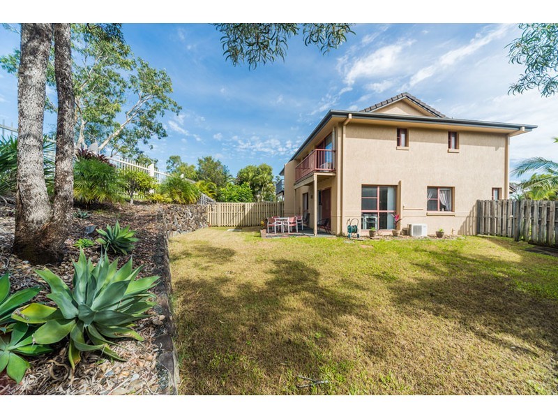 2/107 Greenacre  Drive, Parkwood QLD 4214