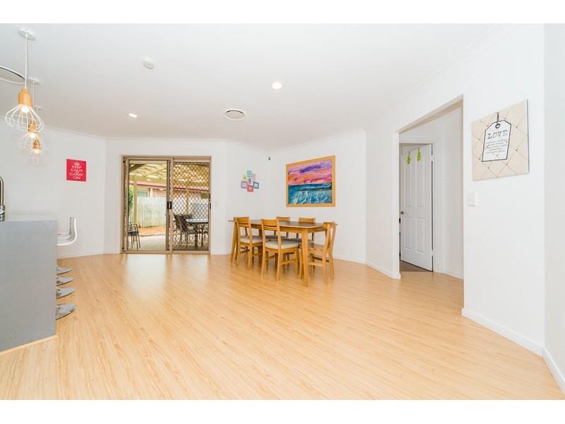 27 Anchorage Way, Biggera Waters QLD 4216
