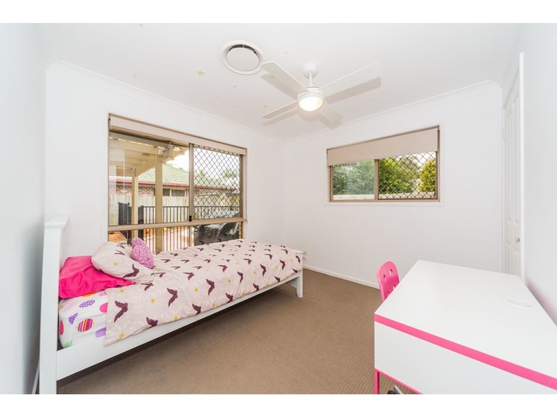 27 Anchorage Way, Biggera Waters QLD 4216