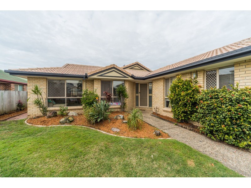 27 Anchorage Way, Biggera Waters QLD 4216