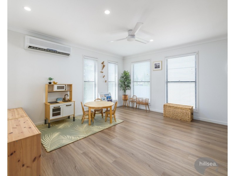 102A The Esplanade, Paradise Point QLD 4216