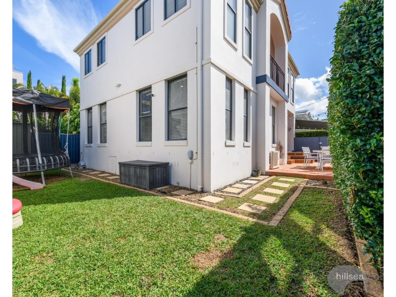 102A The Esplanade, Paradise Point QLD 4216