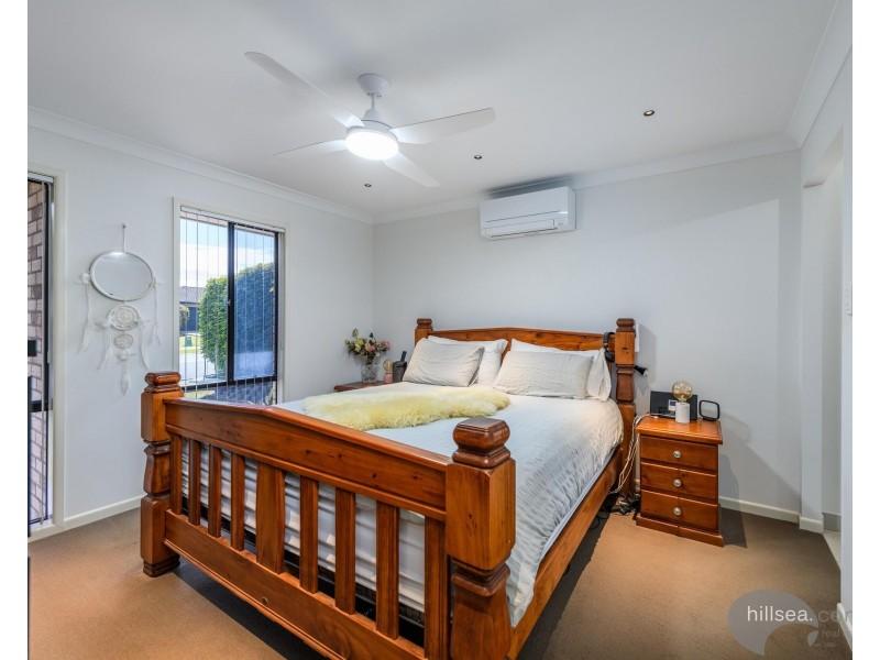 74 Wunburra Circle, Pacific Pines QLD 4211
