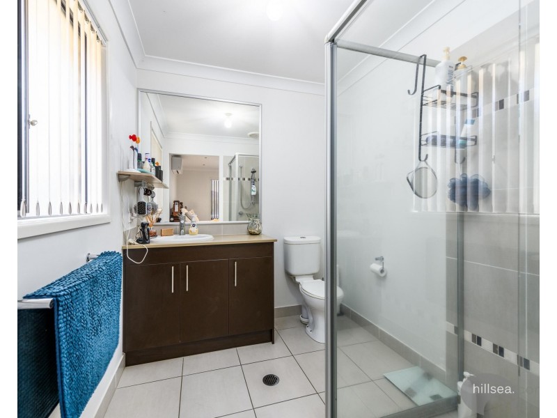74 Wunburra Circle, Pacific Pines QLD 4211