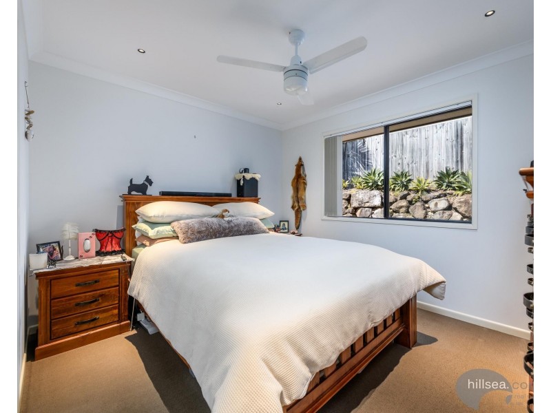 74 Wunburra Circle, Pacific Pines QLD 4211