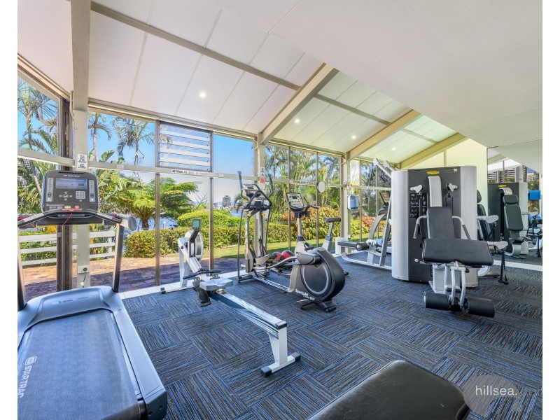 29/8 Admiralty Drive, Paradise Waters QLD 4217