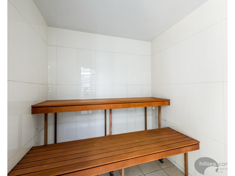 29/8 Admiralty Drive, Paradise Waters QLD 4217