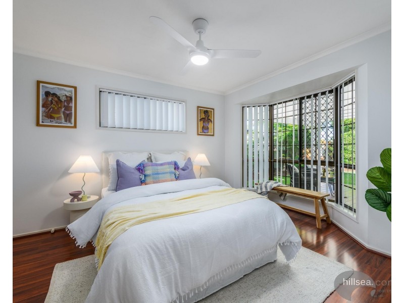 4/22 Maiala Close, Paradise Point QLD 4216