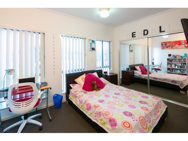 16 Iridium Drive, Hope Island QLD 4212