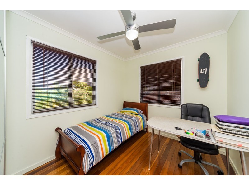 22 Kurrajong Avenue, Hollywell QLD 4216