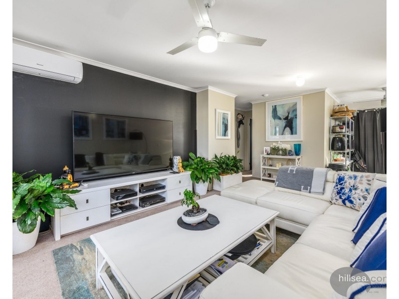 2/12 Cassandra Crescent, Labrador QLD 4215