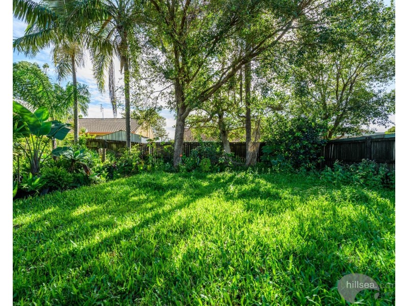 2/12 Cassandra Crescent, Labrador QLD 4215