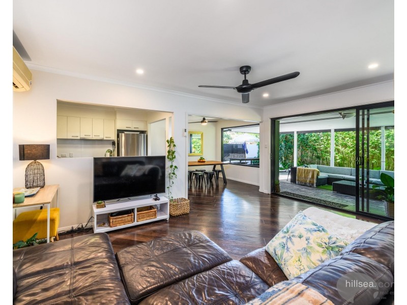 41 Bruce Avenue, Paradise Point QLD 4216