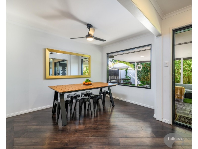 41 Bruce Avenue, Paradise Point QLD 4216