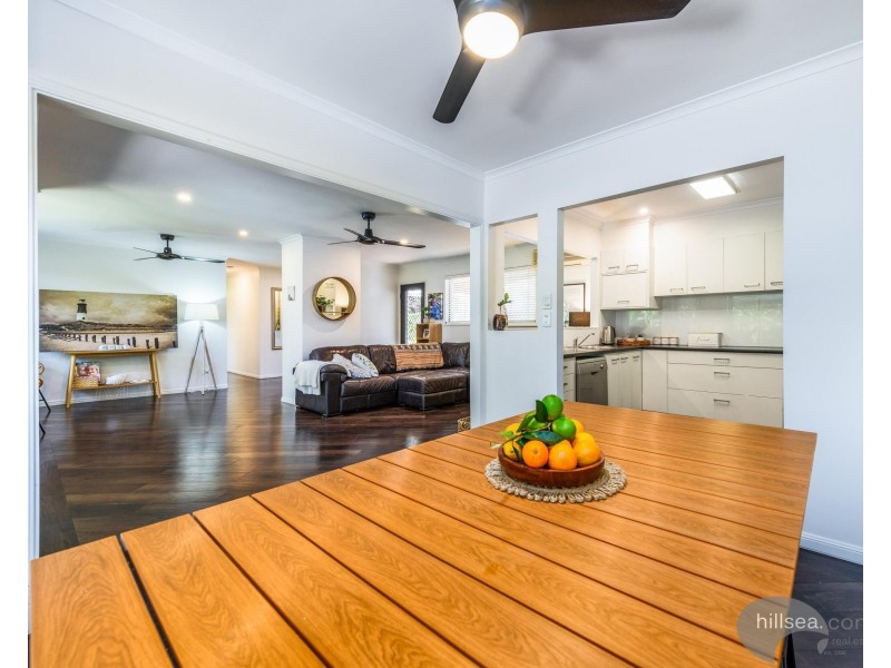 41 Bruce Avenue, Paradise Point QLD 4216