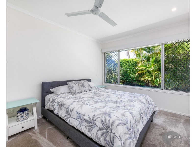 41 Bruce Avenue, Paradise Point QLD 4216