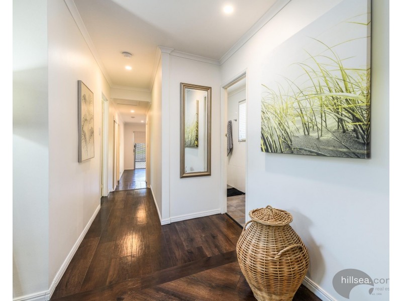 41 Bruce Avenue, Paradise Point QLD 4216