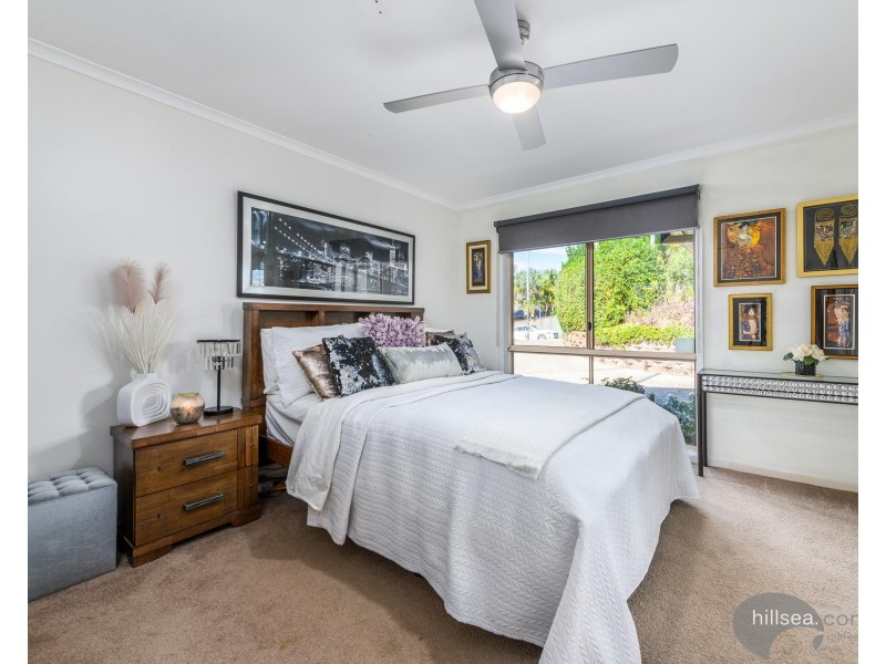 18 Rebbechi Court, Parkwood QLD 4214