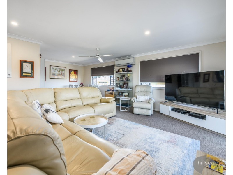 2/217 Central Street, Labrador QLD 4215