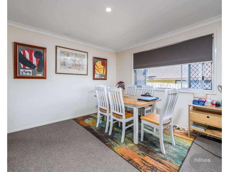 2/217 Central Street, Labrador QLD 4215