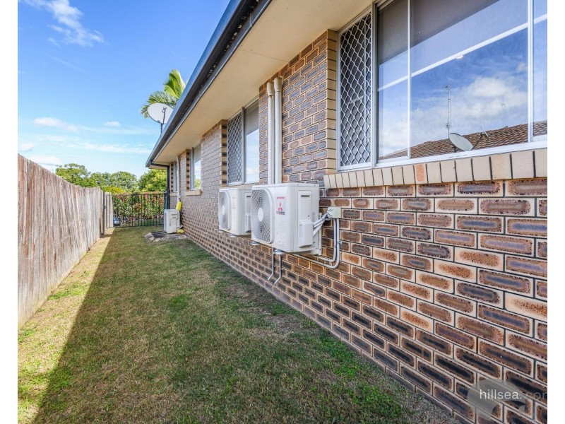 2/217 Central Street, Labrador QLD 4215