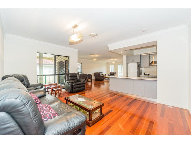 59 Morala Avenue, Runaway Bay QLD 4216