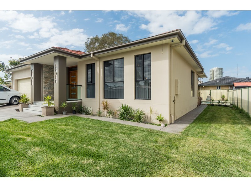 59 Morala Avenue, Runaway Bay QLD 4216