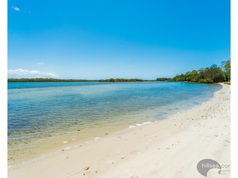 24 Allinga Street, Coombabah QLD 4216