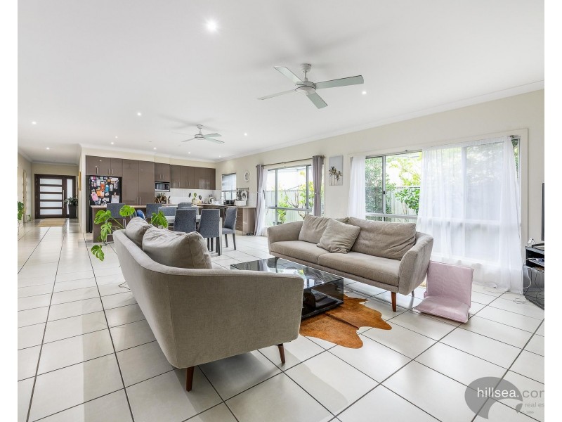 13 Emerson Drive, Bonogin QLD 4213