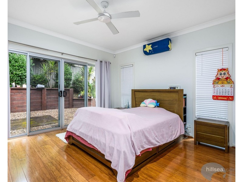 13 Emerson Drive, Bonogin QLD 4213