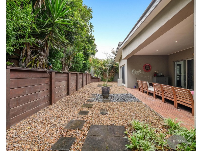 13 Emerson Drive, Bonogin QLD 4213